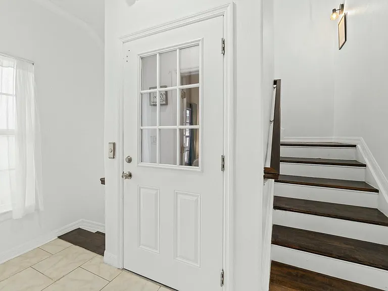 93 Brevard Ave — Photo 28