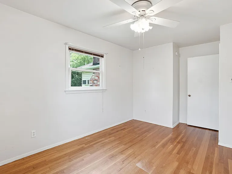 108 Battle St SW — Photo 15