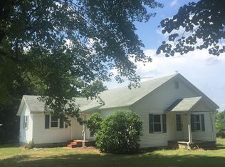 2150 Military Rd, Amelia Court House, VA 23002