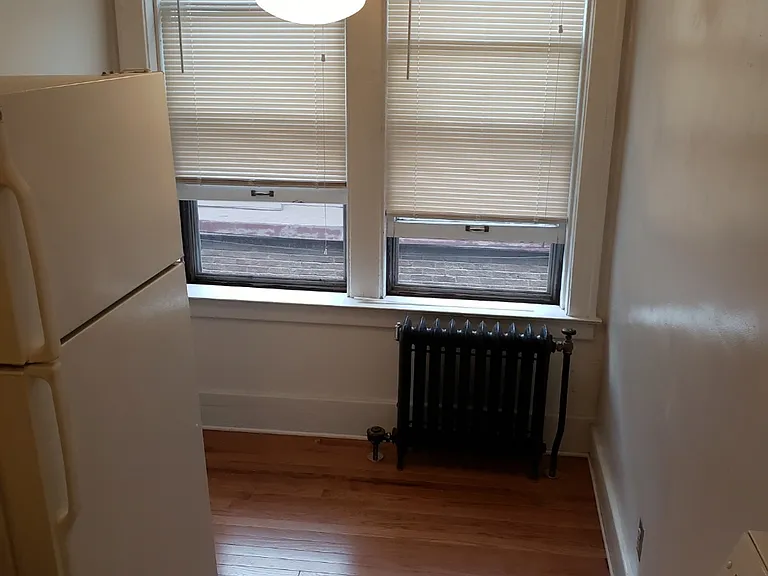 1615 W Canfield St #208 — Photo 15