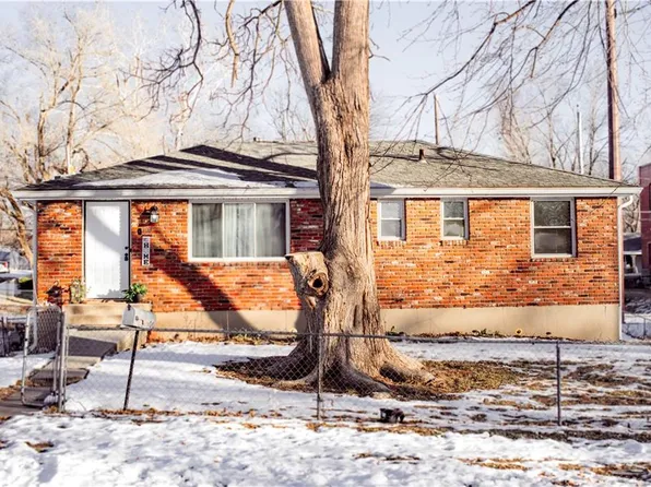 900 Pottawatomie St, Leavenworth, KS 66048