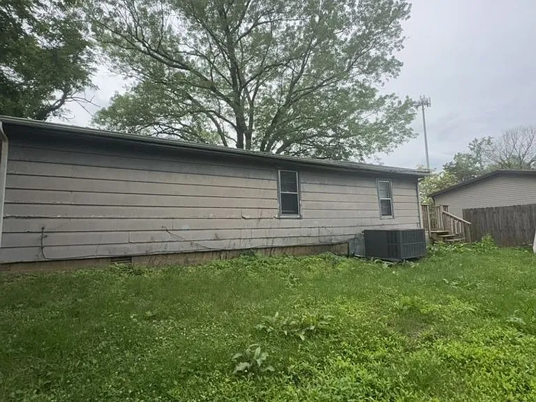 1267 Phillips Dr — Photo 18