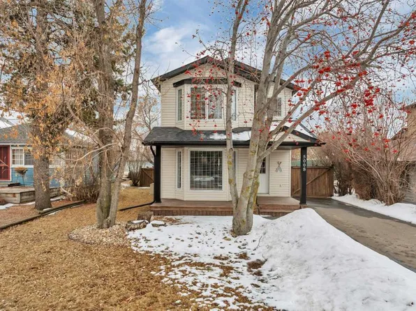5008 NE 42nd St, Sylvan Lake, AB T4S 1C1