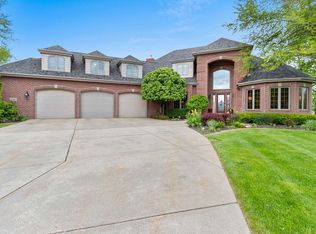 1107 Madinah Ct, Hobart, WI 54155