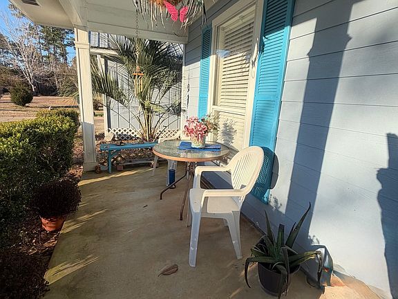 3rd image of 13358 Azalea St