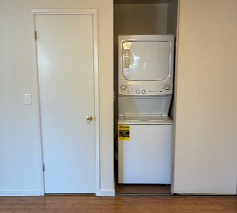 4th image of 1125 Hester Ave