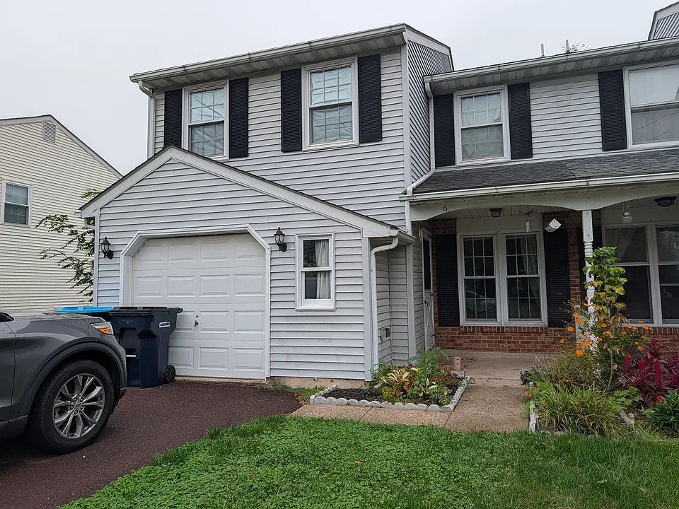 6 Grove Cir