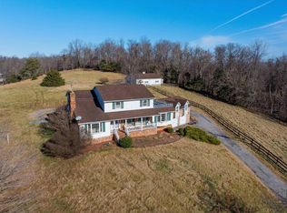370 Walnut Hills Rd, Staunton, VA 24401