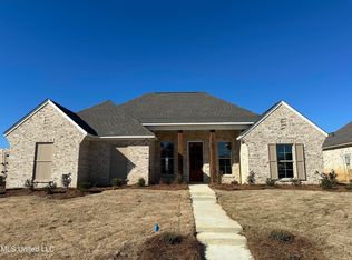 493 Aurora Cir, Canton, MS 39046
