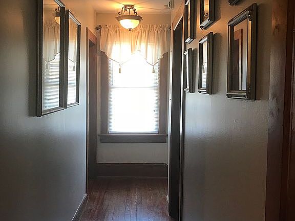Upstairs Hallway 