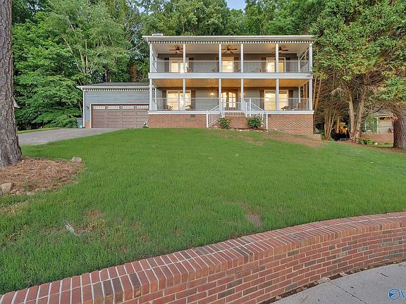 3rd image of 16009 Michelle Dr SE