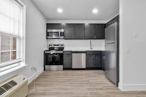 Riverside Apartments Photo 1