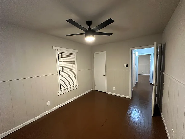 2721 Napoleon St — Photo 16