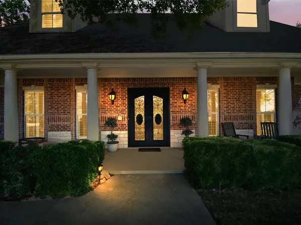 102 Ridge Ct, Glen Rose, TX 76043