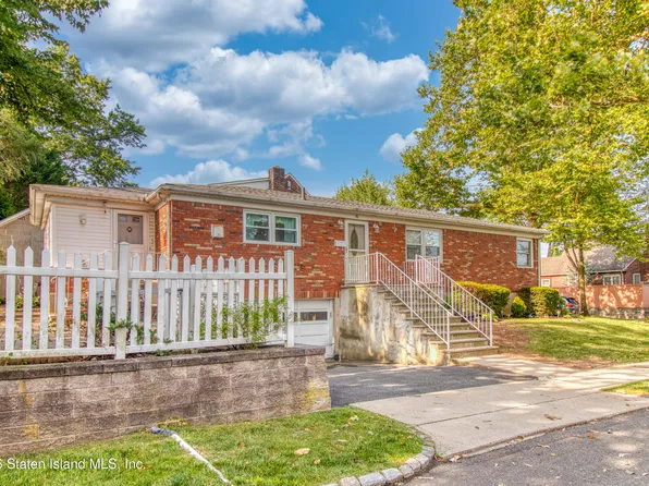 70 Mathews Ave, Staten Island, NY 10310