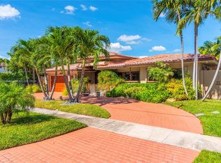 2341 Bayview Ln, North Miami, FL 33181