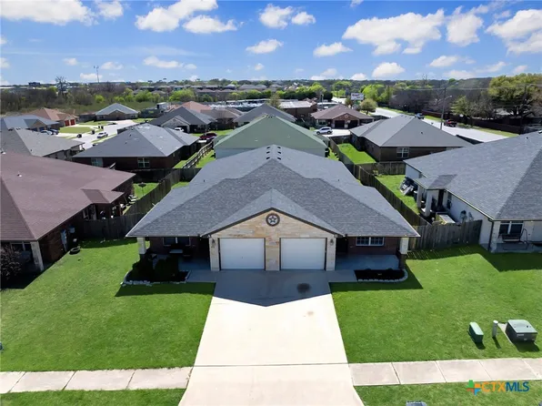 906 Yi Dr, Killeen, TX 76549