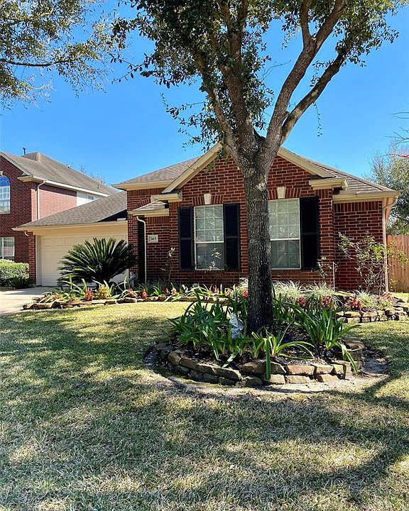1st image of 7415 Hollow Cove Ct