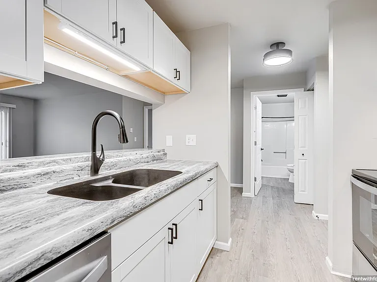The Edge Community - 100 W. Walnut St. — Photo 50