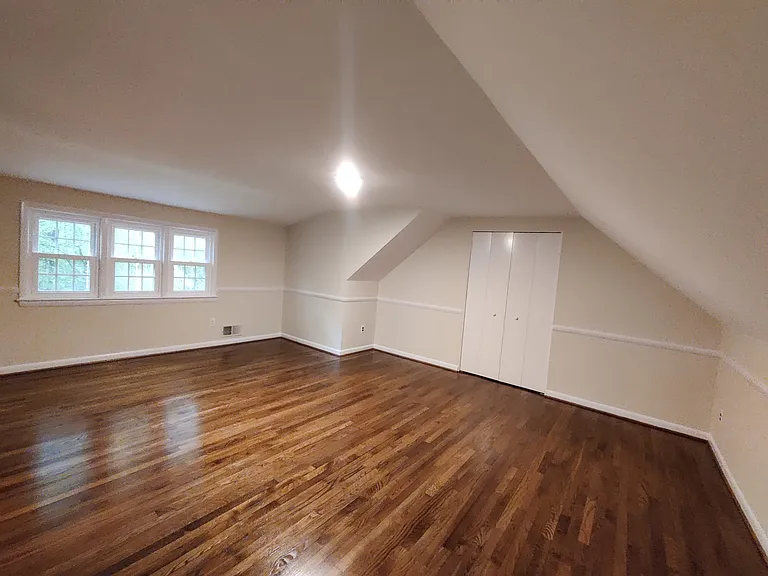 8005 Candlewood Dr — Photo 25