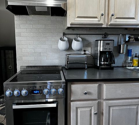 4th image of 116 Clark St #2