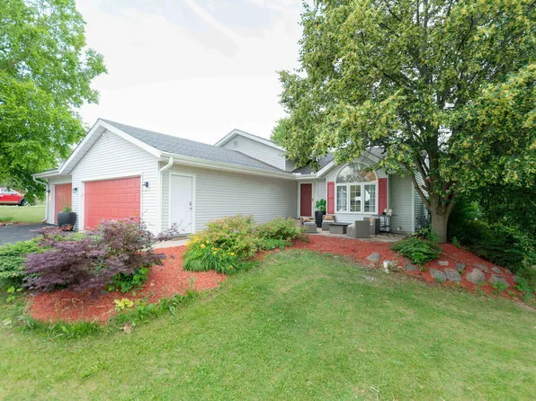 3145 Bannister Dr, Rockford, IL 61109