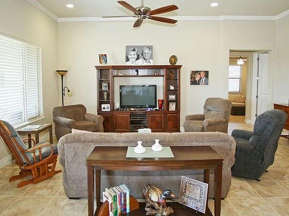 3rd image of 10308 Lindenwood Trl