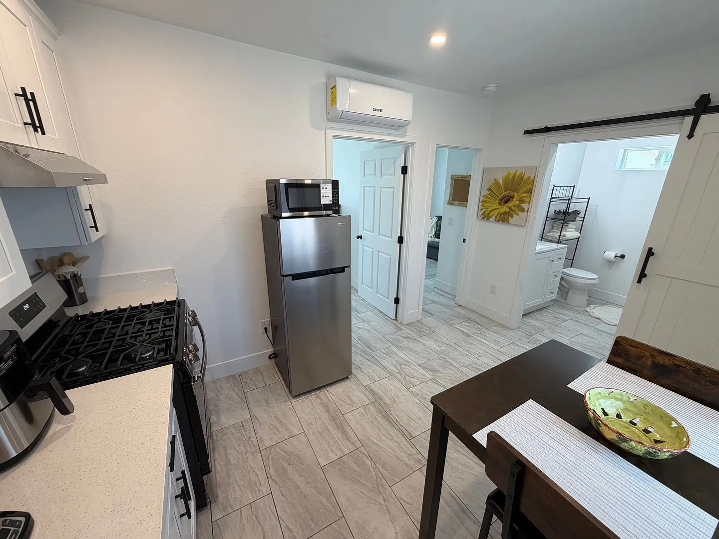 802A E. Fesler Street — Photo 2