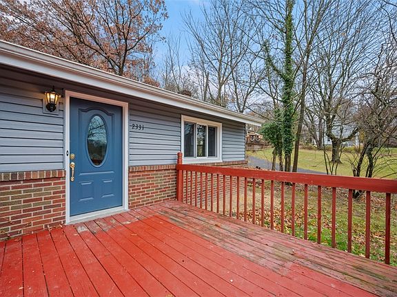 3rd image of 2331 Carson Dr