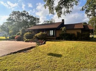 802 W Leslie Ave, Gillett, AR 72055