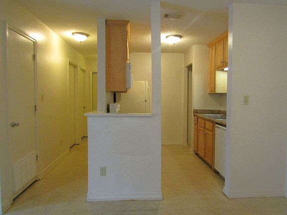 5th image of 5209 Charbar Dr APT C