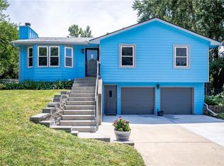 707 NE Cookingham Dr, Kansas City, MO 64155