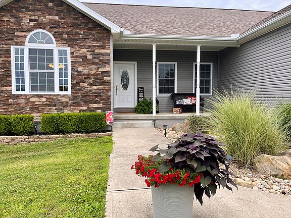 3rd image of 103 Stoneridge Dr