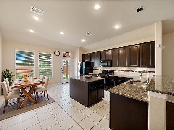 5th image of 14811 Ashley Creek Ct