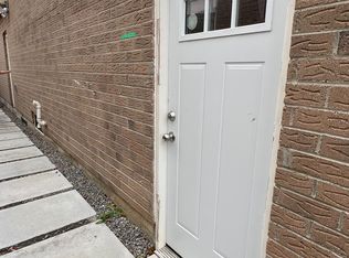 201 Enchanted Hills Cres APT B, Toronto, ON M1V 3P1