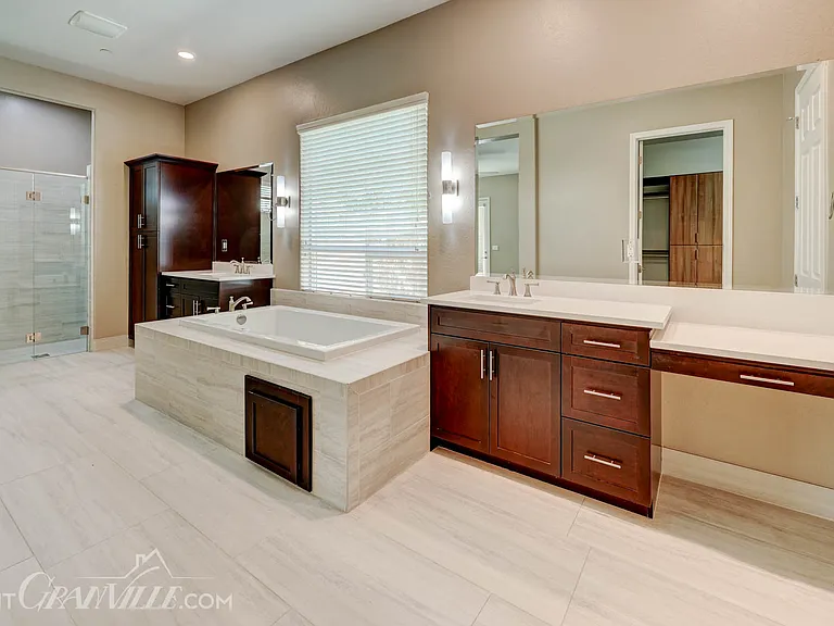 4809 N Sunset Ave — Photo 12