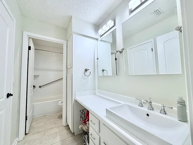10420 Big Tree Cir W — Photo 3