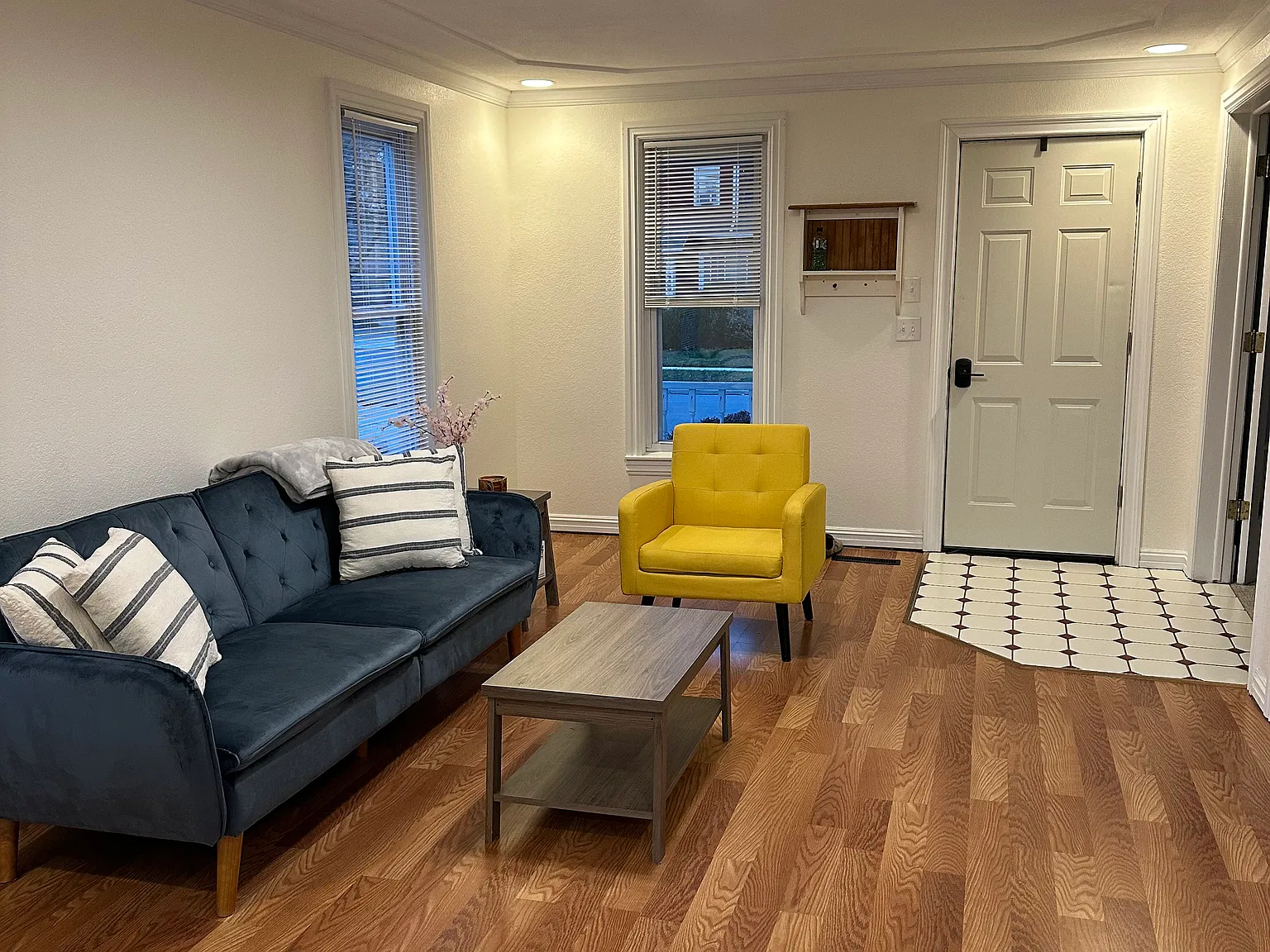 4 bed, 1512 sqft, $2,400 — Photo 3