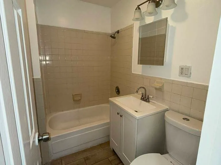 544 Grove St — Photo 11