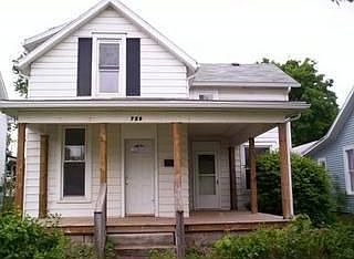 1st image of 729 S Miami Ave
