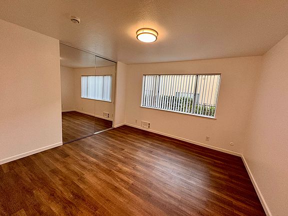 5th image of 3820 Park Blvd #7