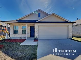 1211 Wildflower St, Ennis, TX 75119