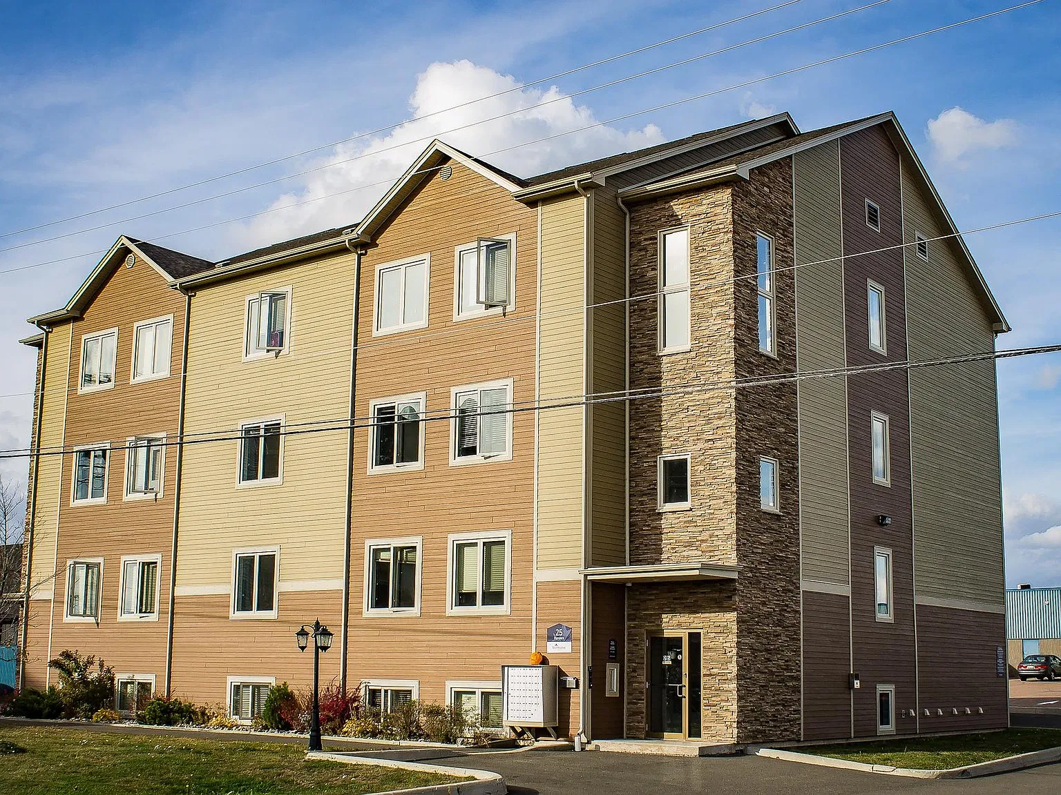 25 Flanders Court — Photo 1