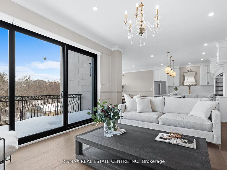 37 Armstrong St #3 — Photo 42