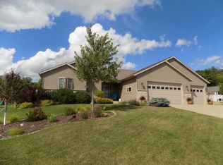 1594 Amco Dr SE, Chatfield, MN 55923