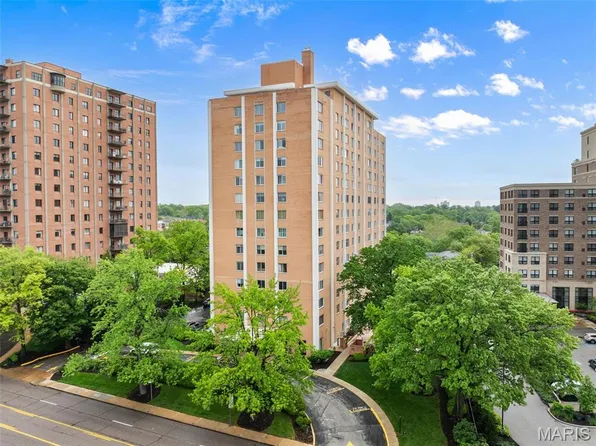 900 S Hanley Rd APT 7B, Saint Louis, MO 63105