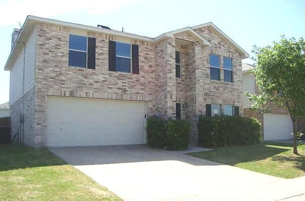 1st image of 2705 Lazy Oak Dr