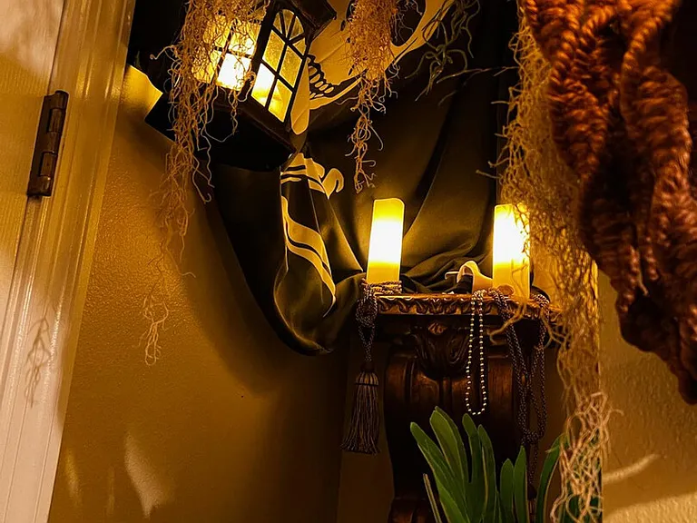 Yellow Lantana Ln — Photo 124