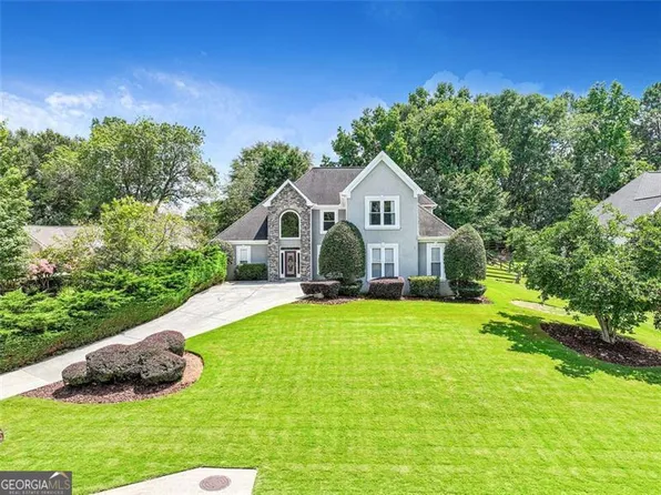 1054 Avery Creek Dr, Woodstock, GA 30188