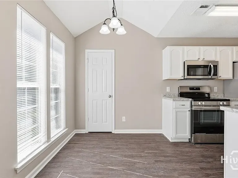 148 Silverton Rd — Photo 9